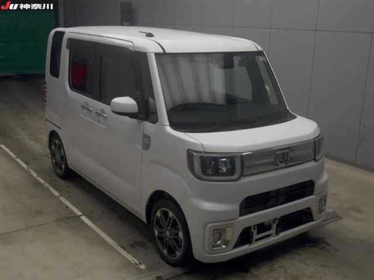 DAIHATSU WAKE LA700S 2021