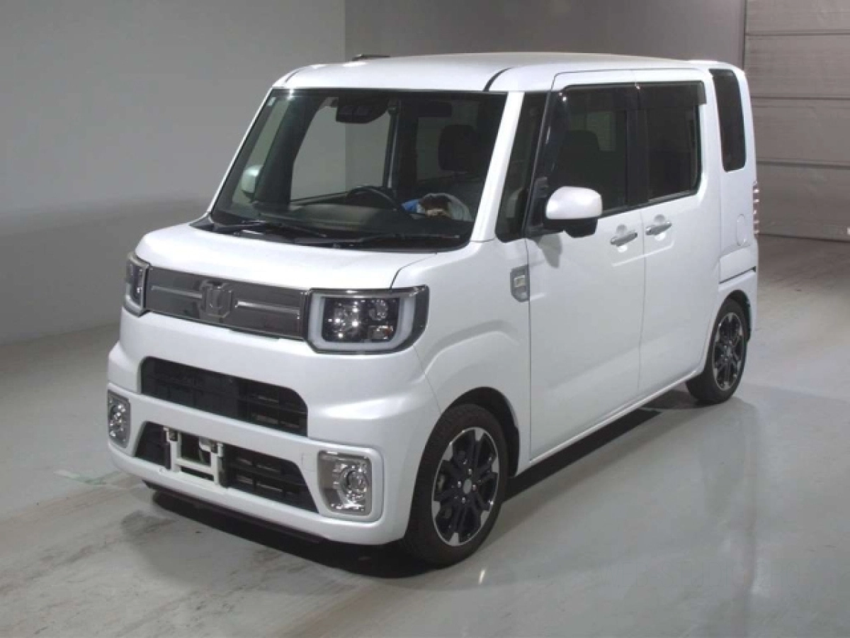 DAIHATSU WAKE LA700S 2021