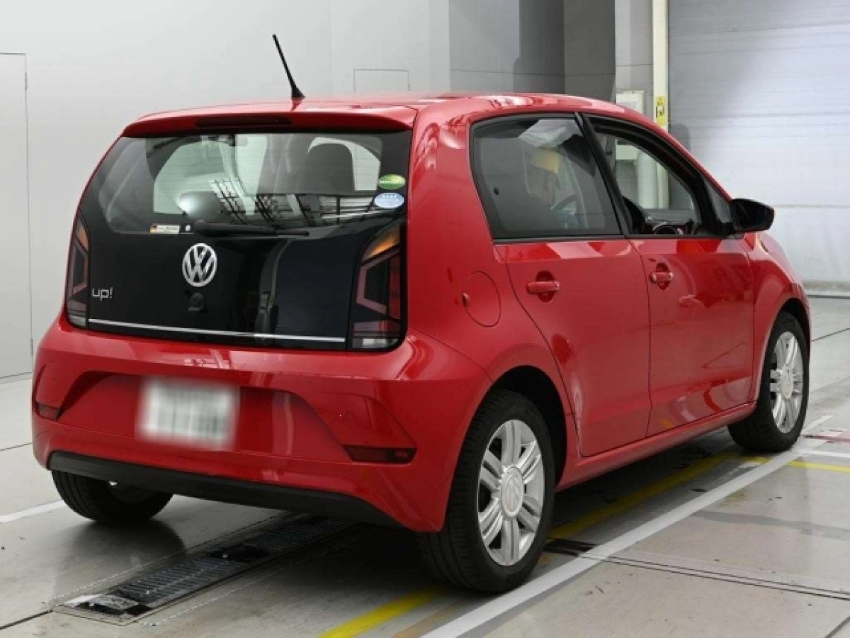 VOLKSWAGEN UP