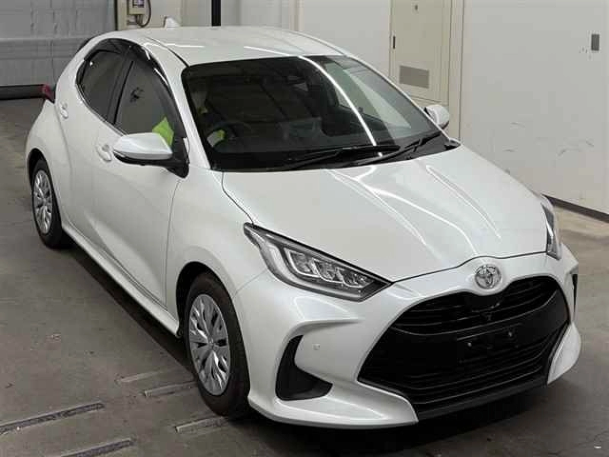 TOYOTA YARIS MXPA10 2023