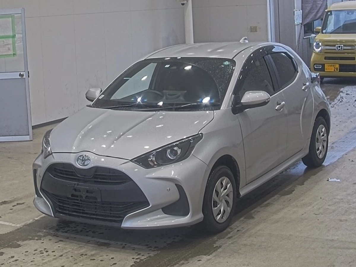 TOYOTA YARIS MXPA15 2023