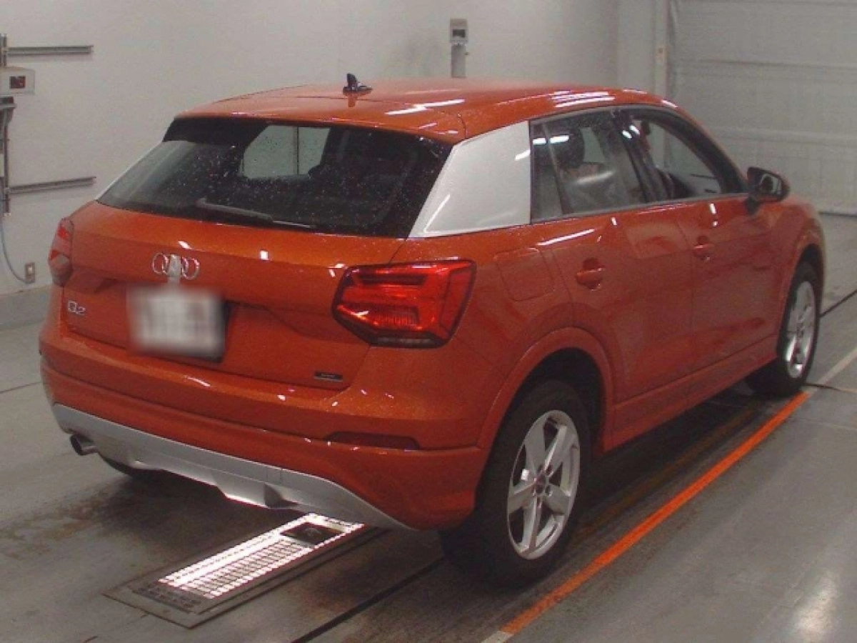 AUDI Q2