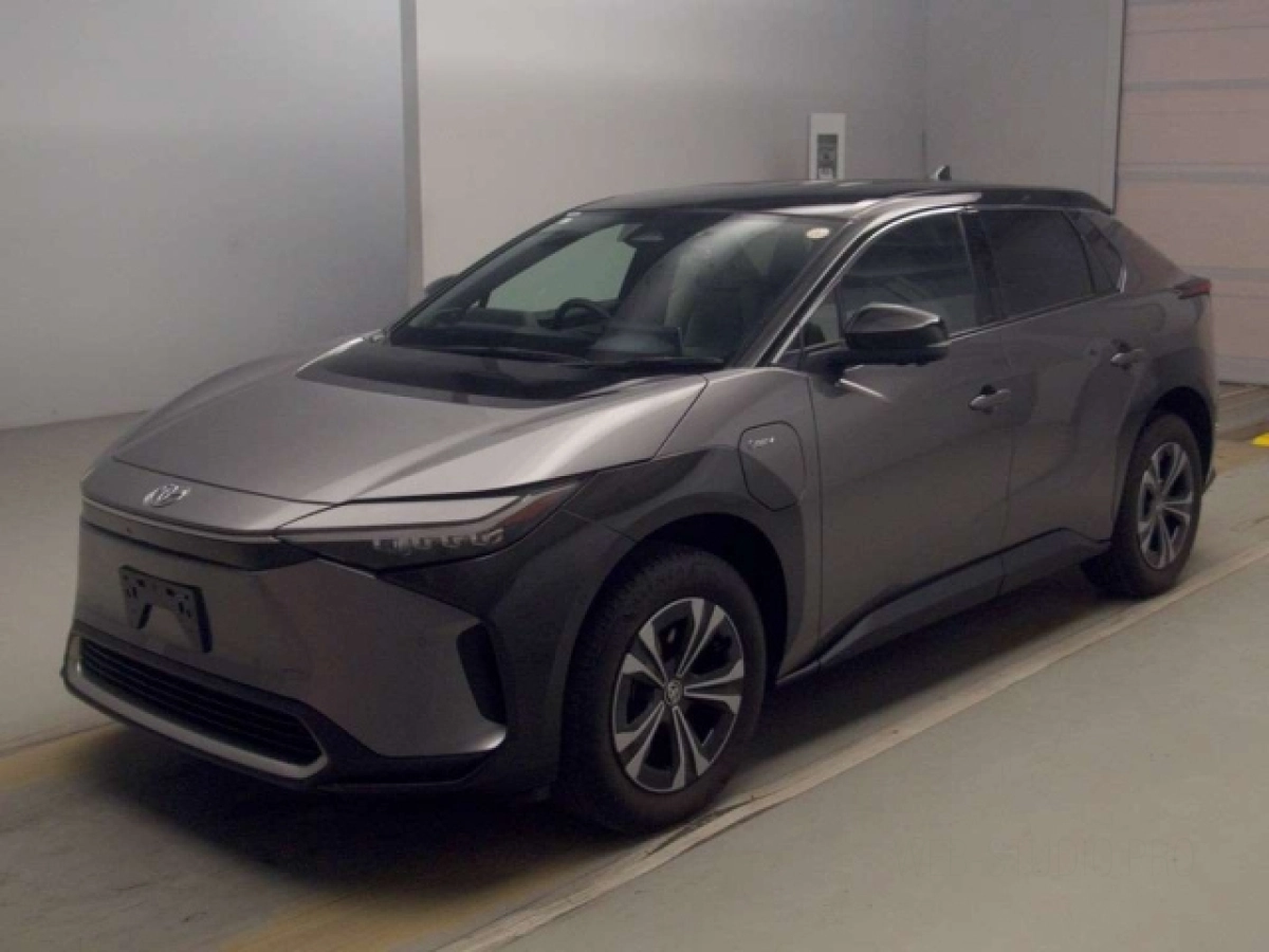 TOYOTA BZ4X XEAM10 2024