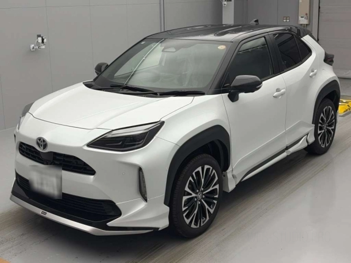 TOYOTA YARIS CROSS MXPJ10 2025