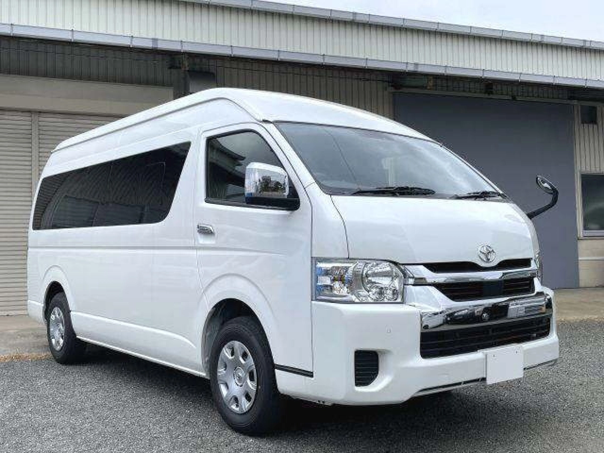 TOYOTA HIACE TRH229W 2025