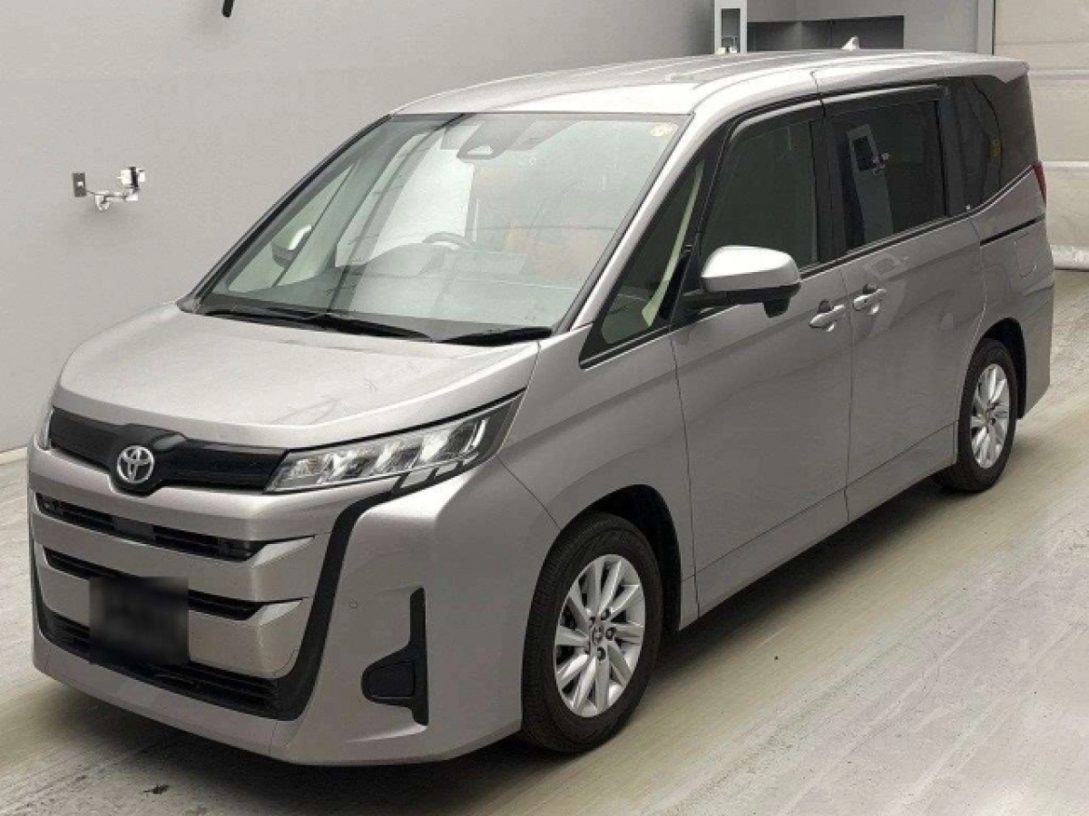 TOYOTA NOAH MZRA90W 2023