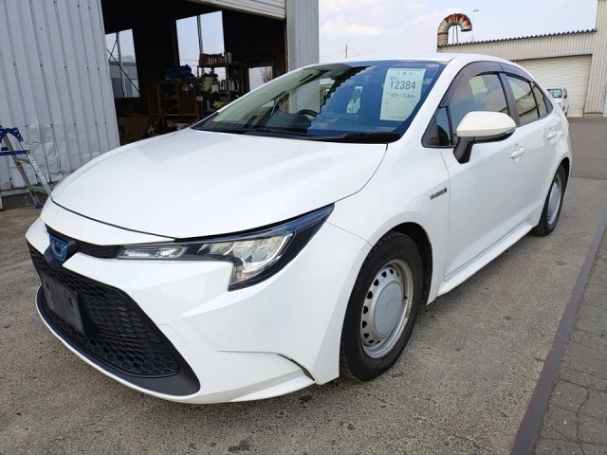 TOYOTA COROLLA ZWE214 2020