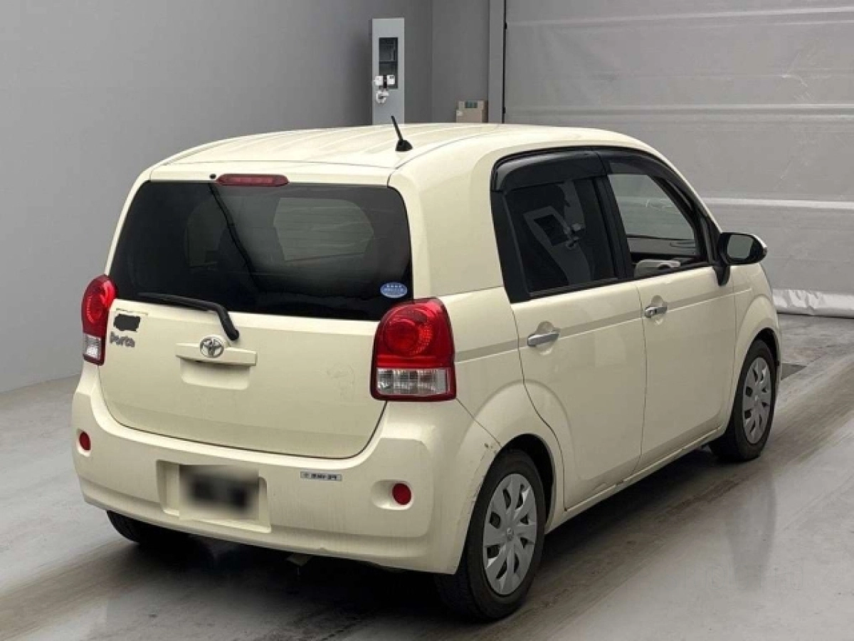TOYOTA PORTE