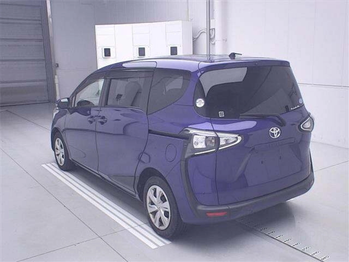 TOYOTA SIENTA