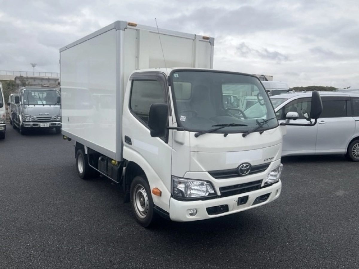 TOYOTA DYNA TRY230 2020