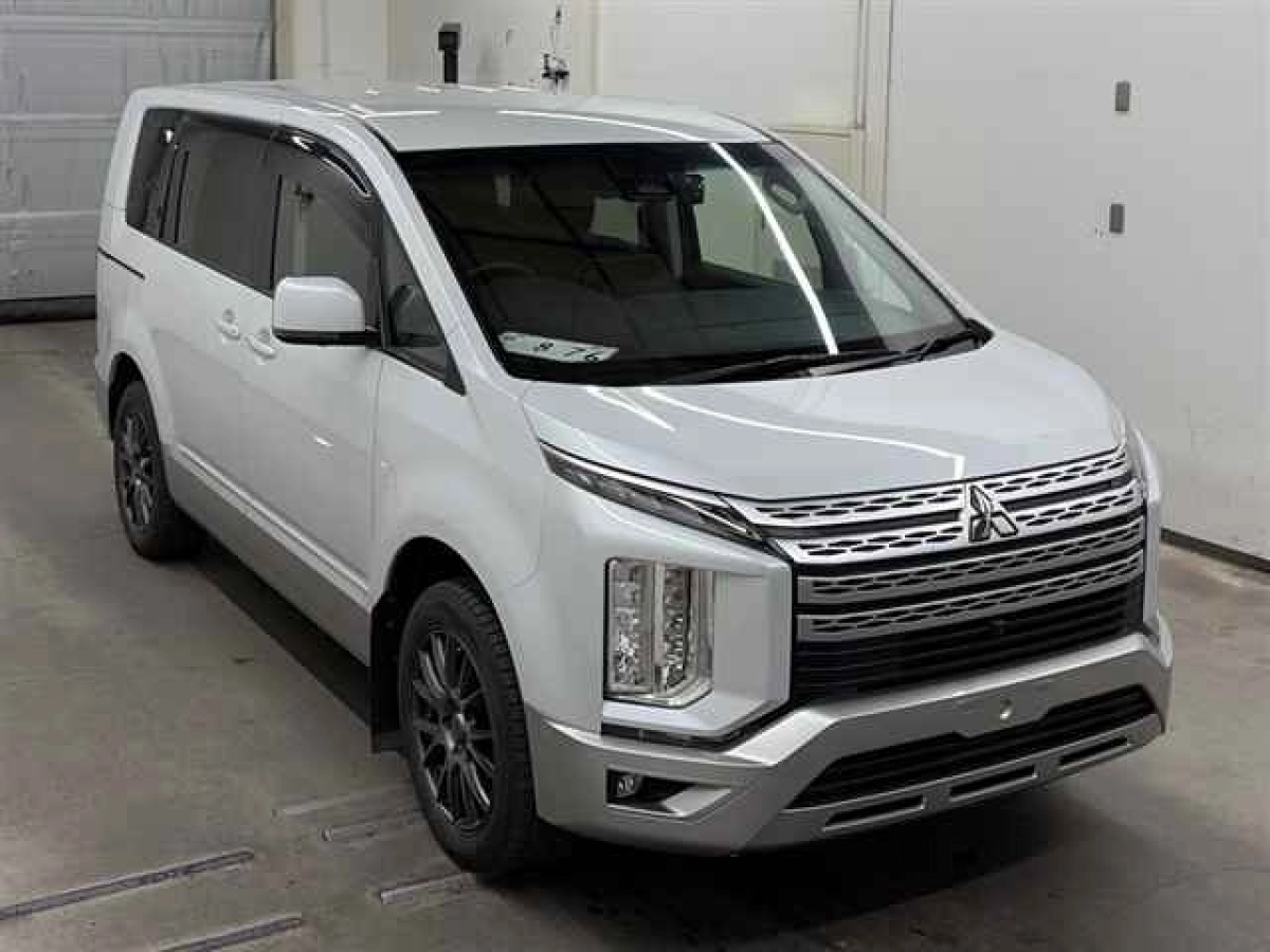 MITSUBISHI DELICA D5 CV1W 2022