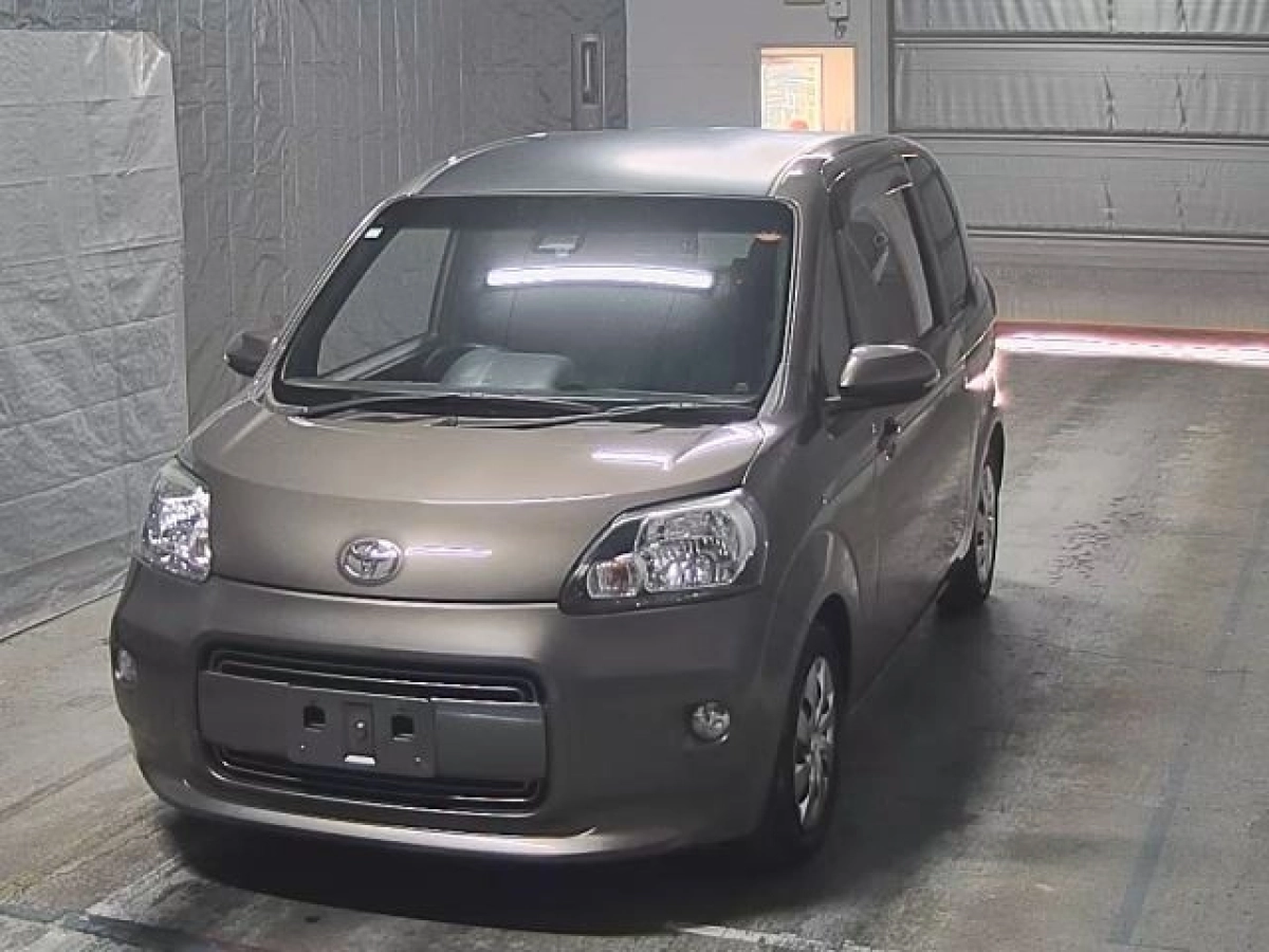 TOYOTA PORTE NSP141 2019