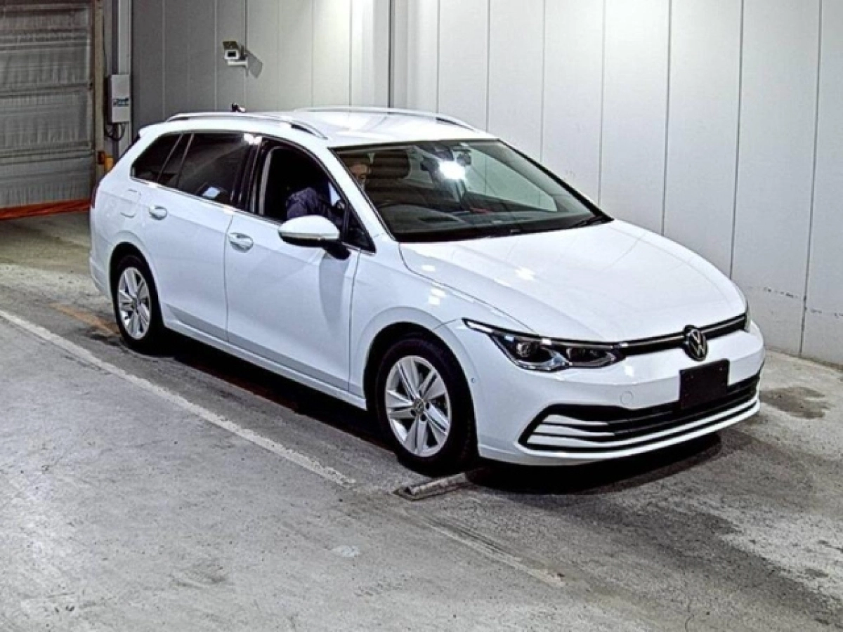 VOLKSWAGEN GOLF VARIANT CDDLAV 2023
