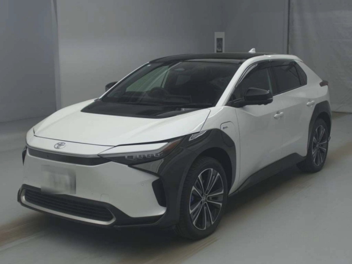 TOYOTA BZ4X YEAM15 2024