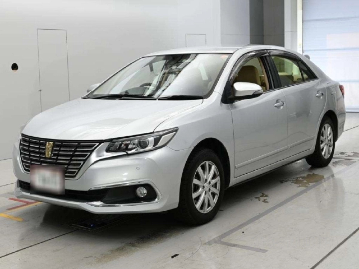 TOYOTA PREMIO ZRT260 2021
