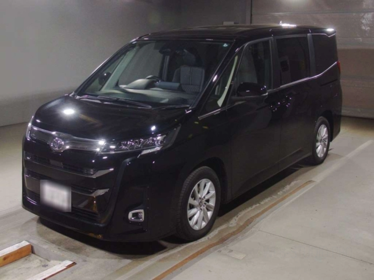 TOYOTA NOAH MZRA90W 2024