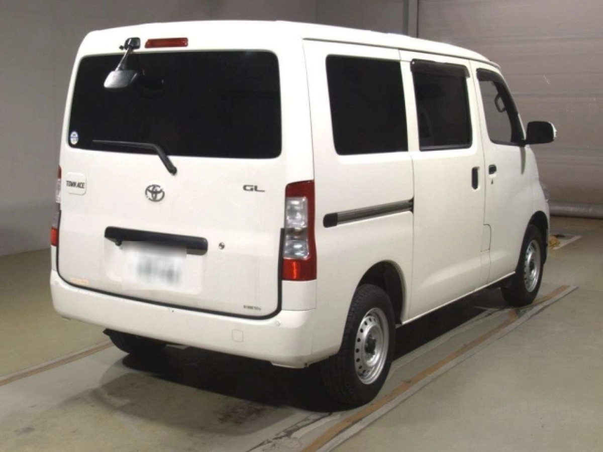 TOYOTA TOWN ACE VAN