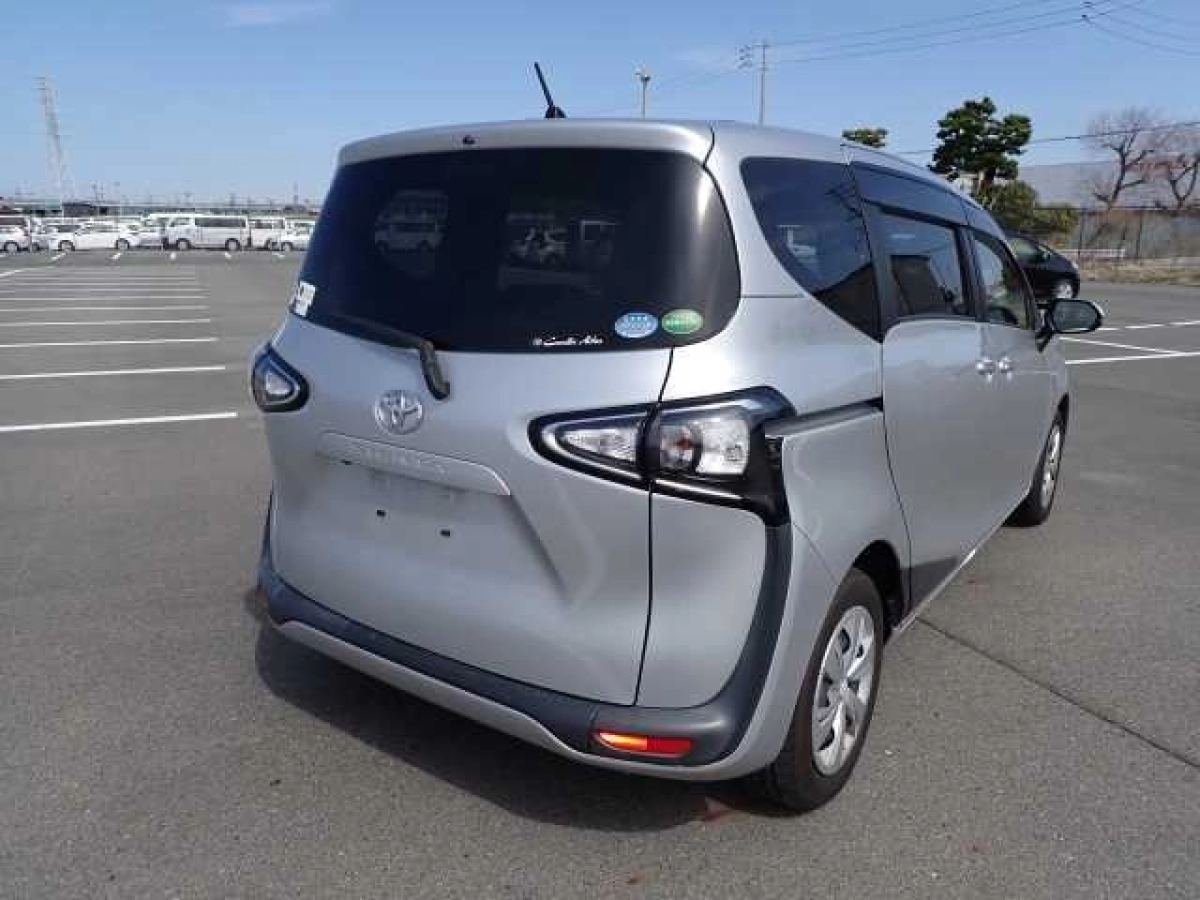 TOYOTA SIENTA