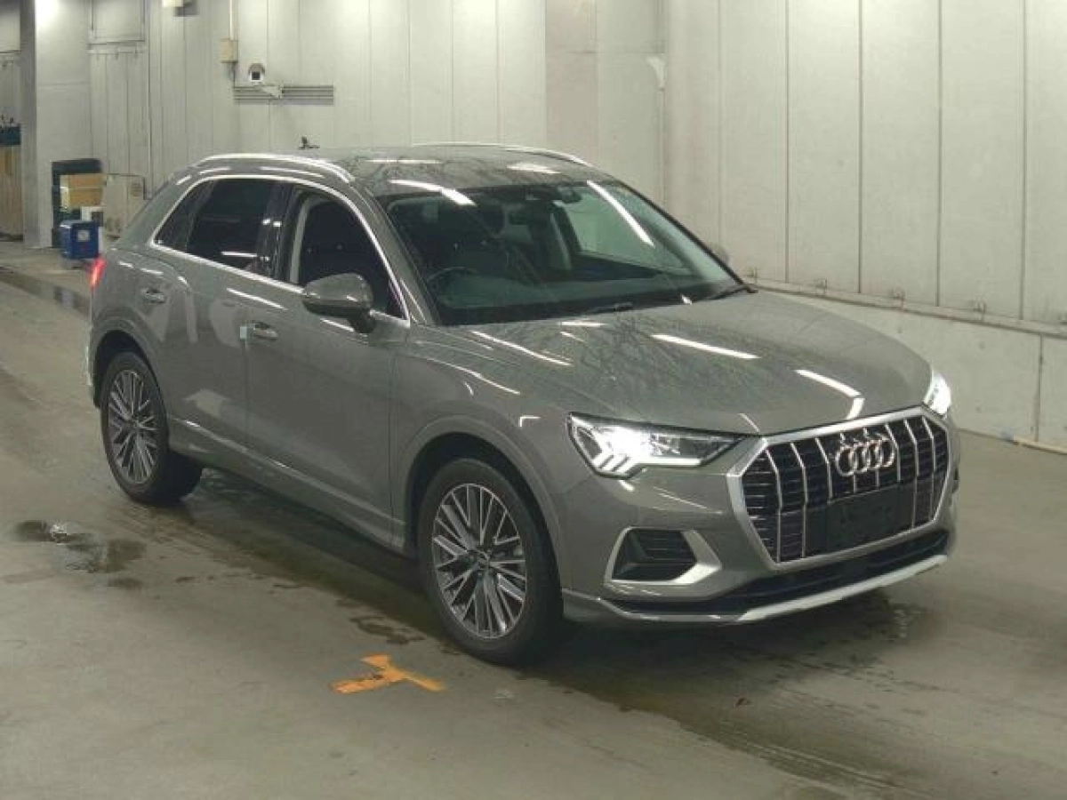 AUDI Q3 F3DFY 2023