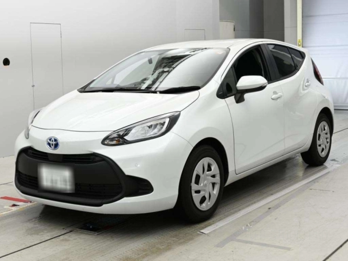 TOYOTA AQUA MXPK11 2024