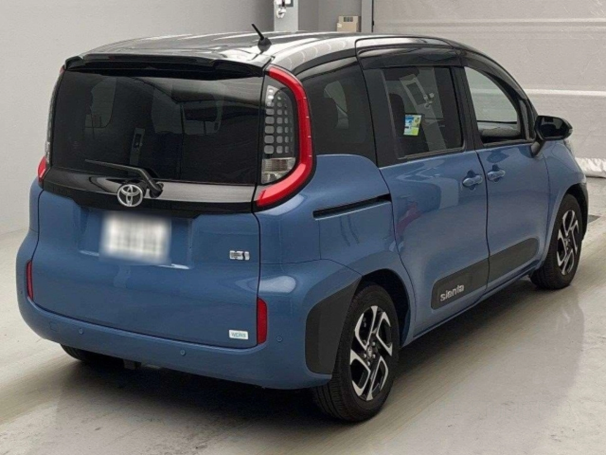 TOYOTA SIENTA