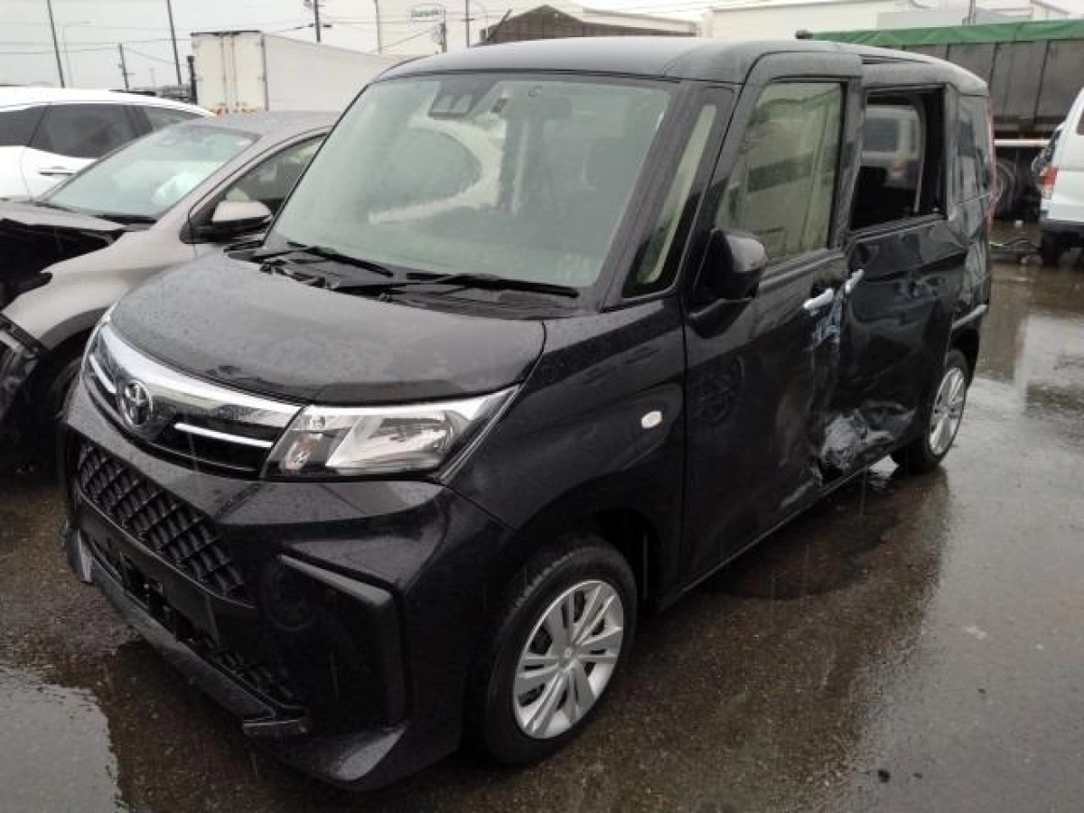 TOYOTA ROOMY M900A 2023