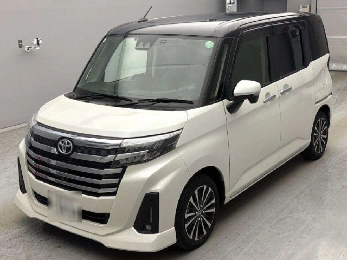 TOYOTA ROOMY M900A 2023