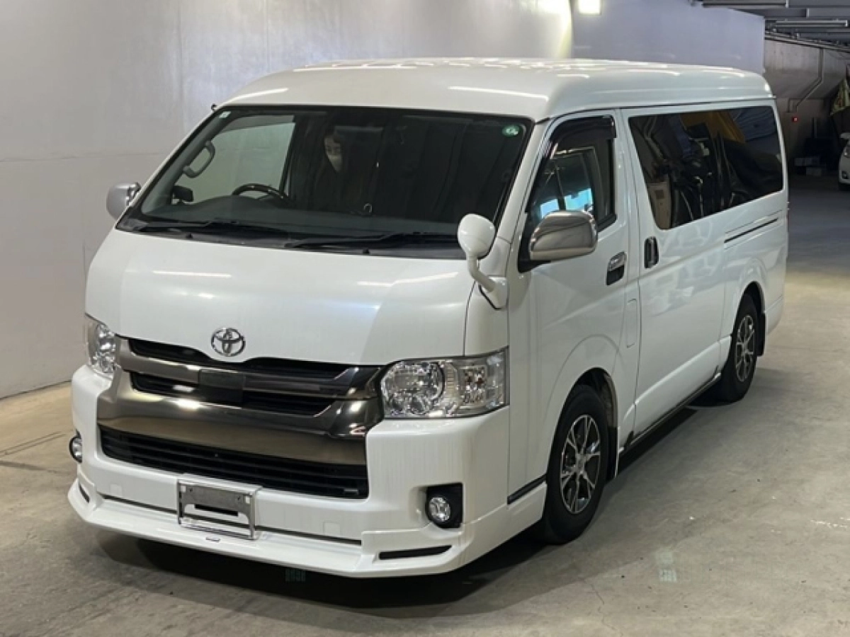 TOYOTA HIACE TRH219W 2019