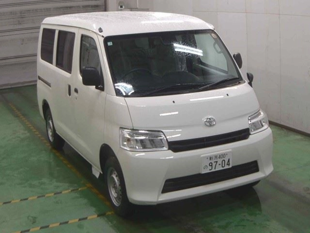 TOYOTA TOWN ACE VAN S413M 2026