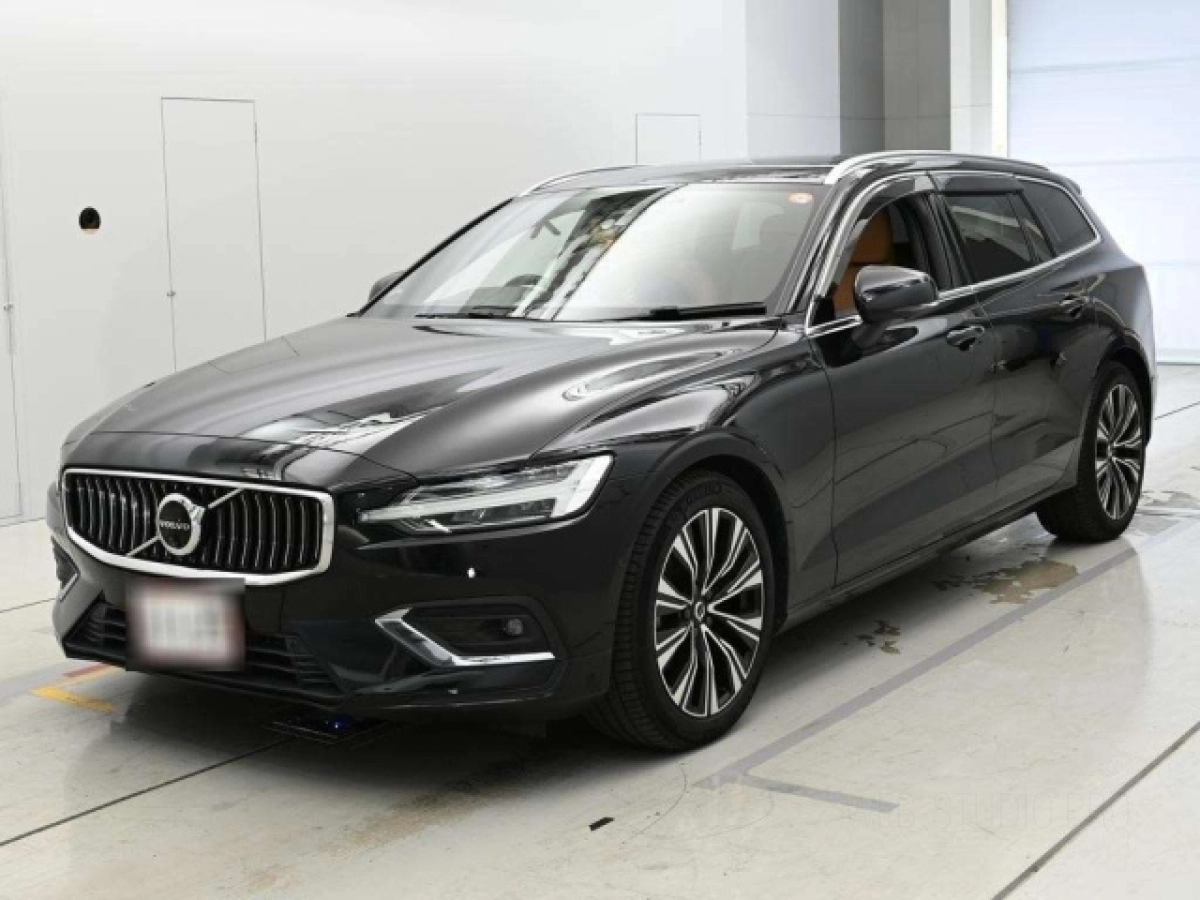 VOLVO V60 ZB420TM 2023