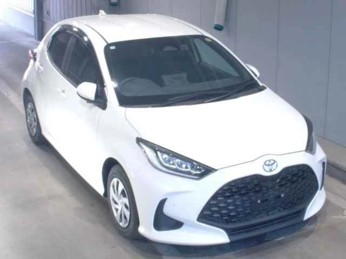 TOYOTA YARIS KSP210 2024
