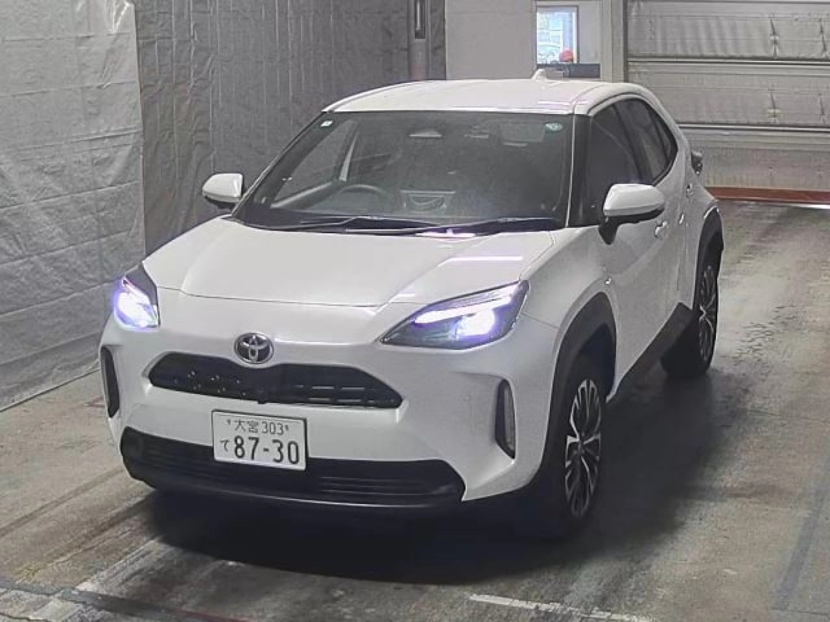 TOYOTA YARIS CROSS MXPB10 2025