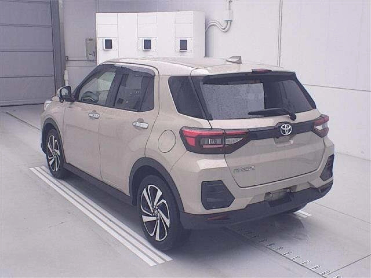 TOYOTA RAIZE