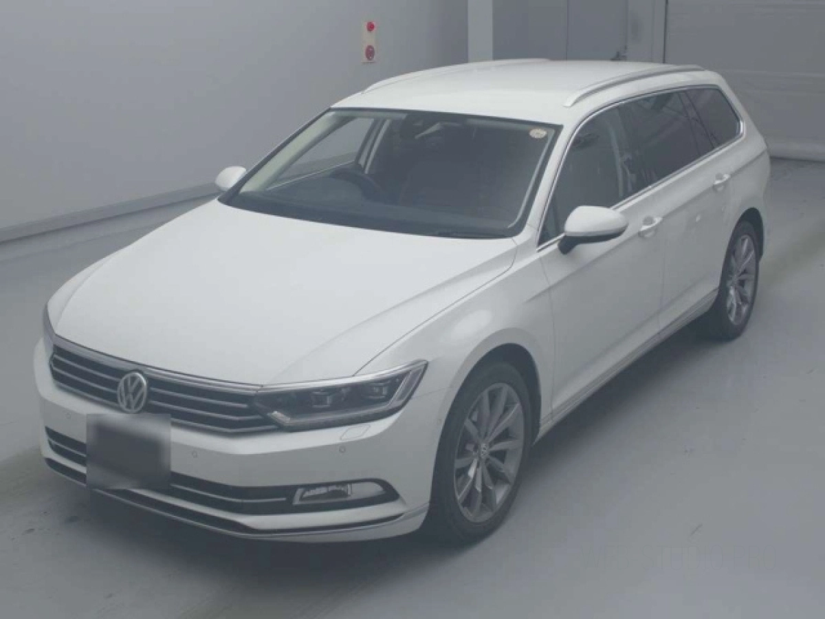 VOLKSWAGEN PASSAT VARIANT 3CCZE 2019