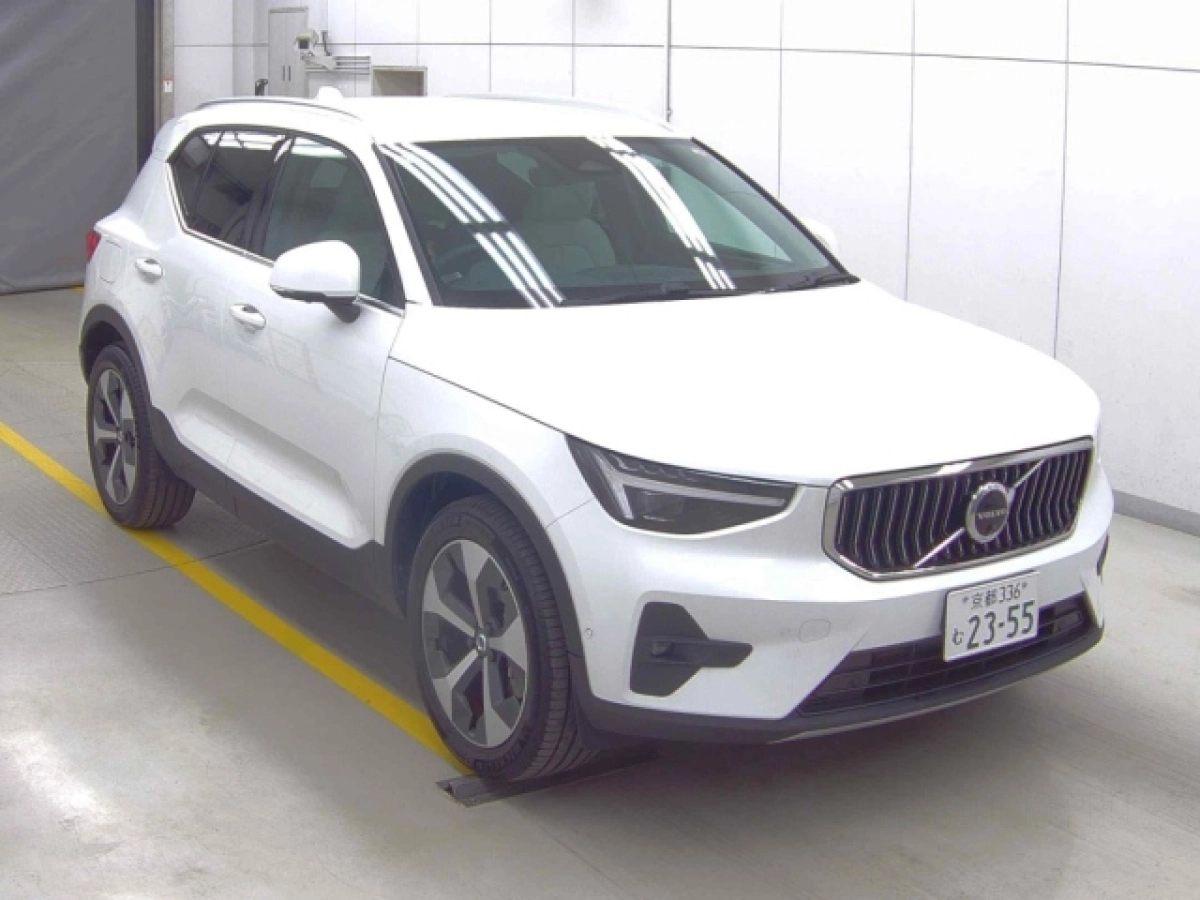 VOLVO XC40 XB420TXC 2024