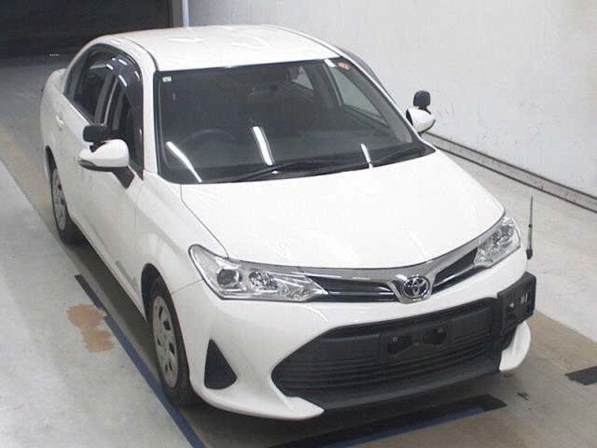 TOYOTA COROLLA AXIO
