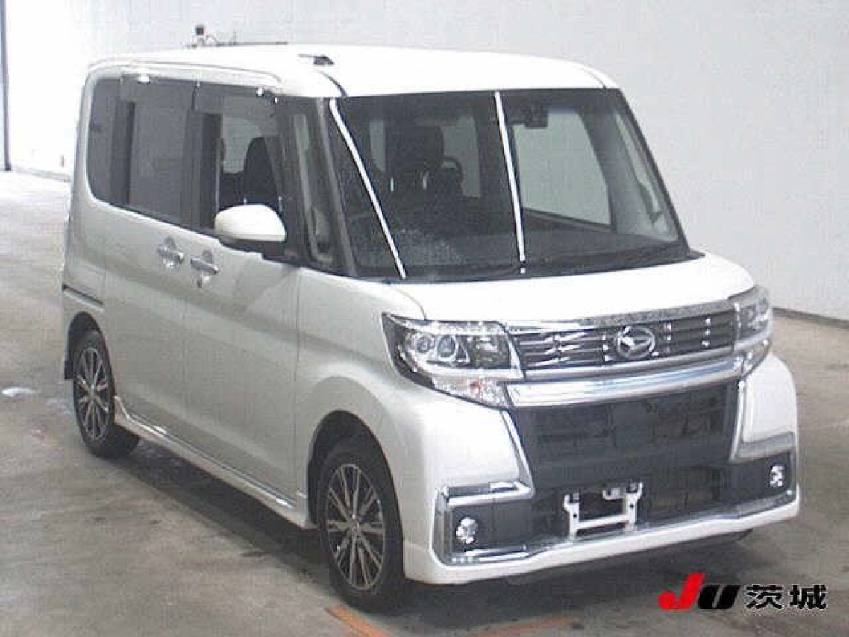 DAIHATSU TANTO LA600S 2019