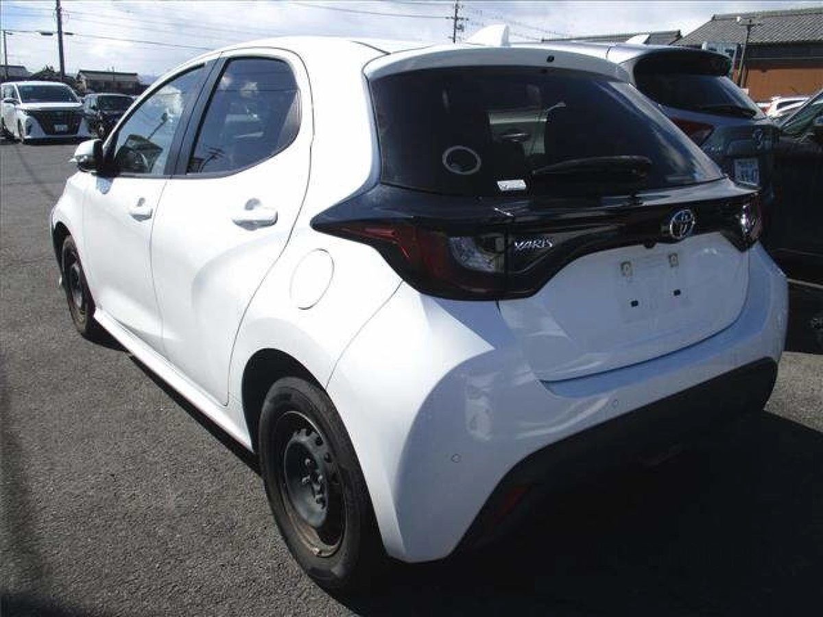 TOYOTA YARIS