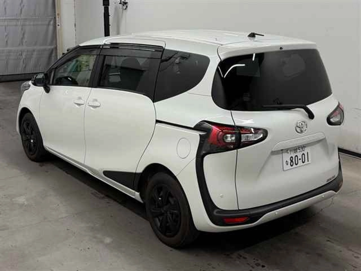 TOYOTA SIENTA