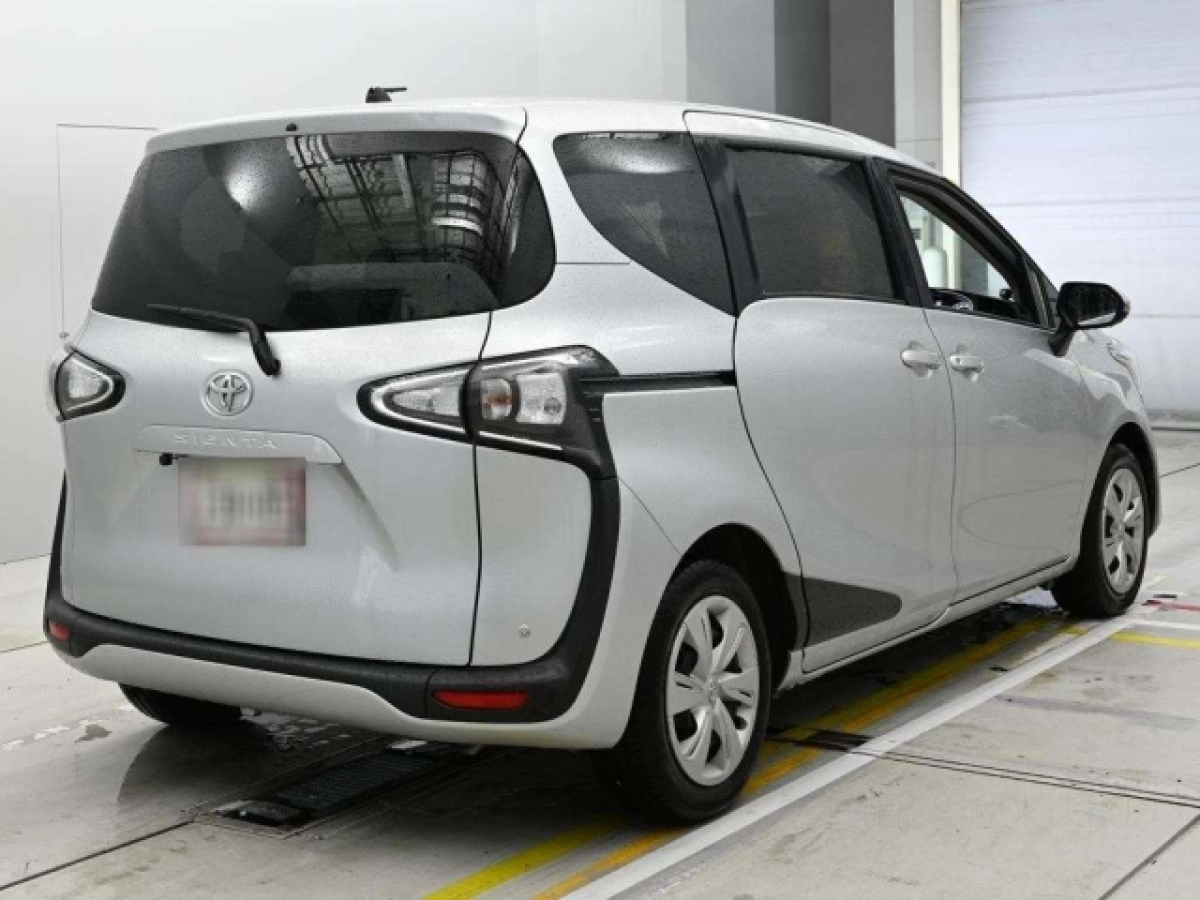 TOYOTA SIENTA
