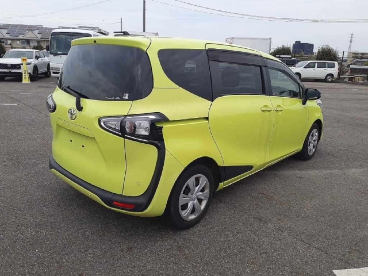 TOYOTA SIENTA