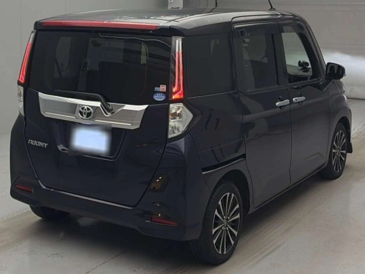 TOYOTA ROOMY
