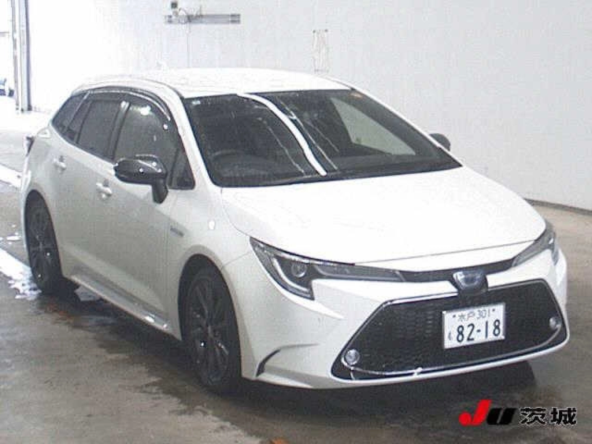 TOYOTA COROLLA TOURING ZWE211W 2020