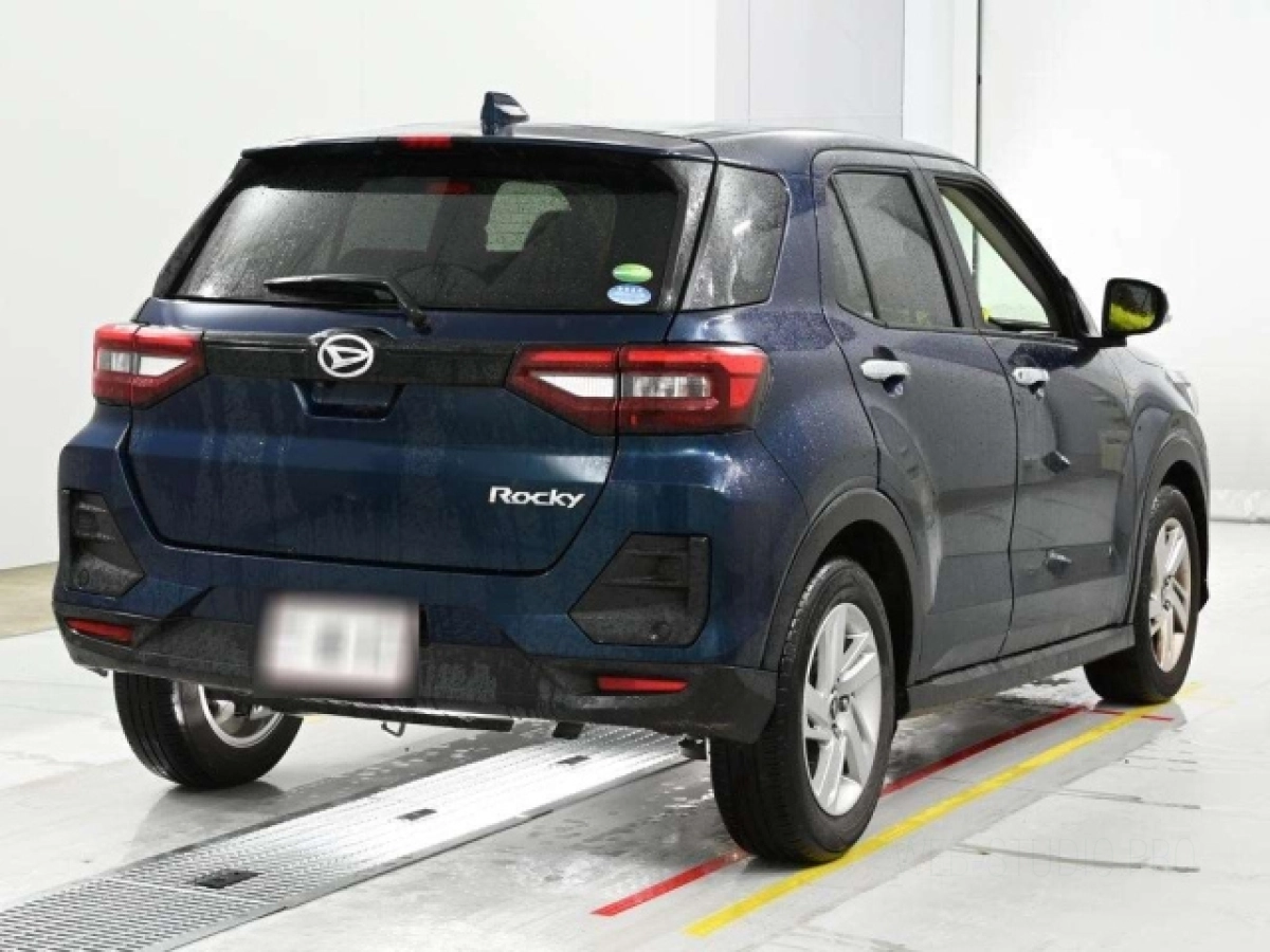 DAIHATSU ROCKY