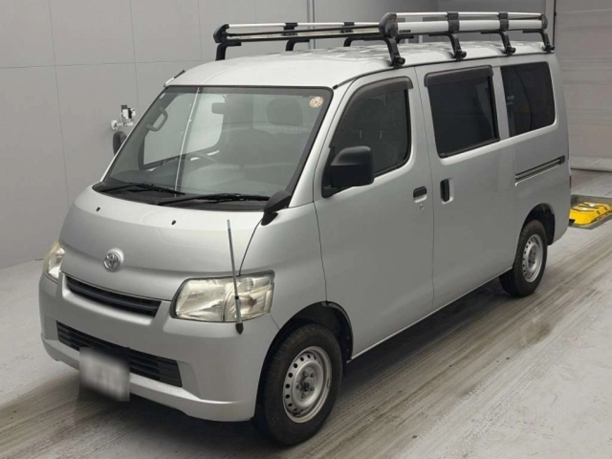 TOYOTA TOWN ACE VAN
