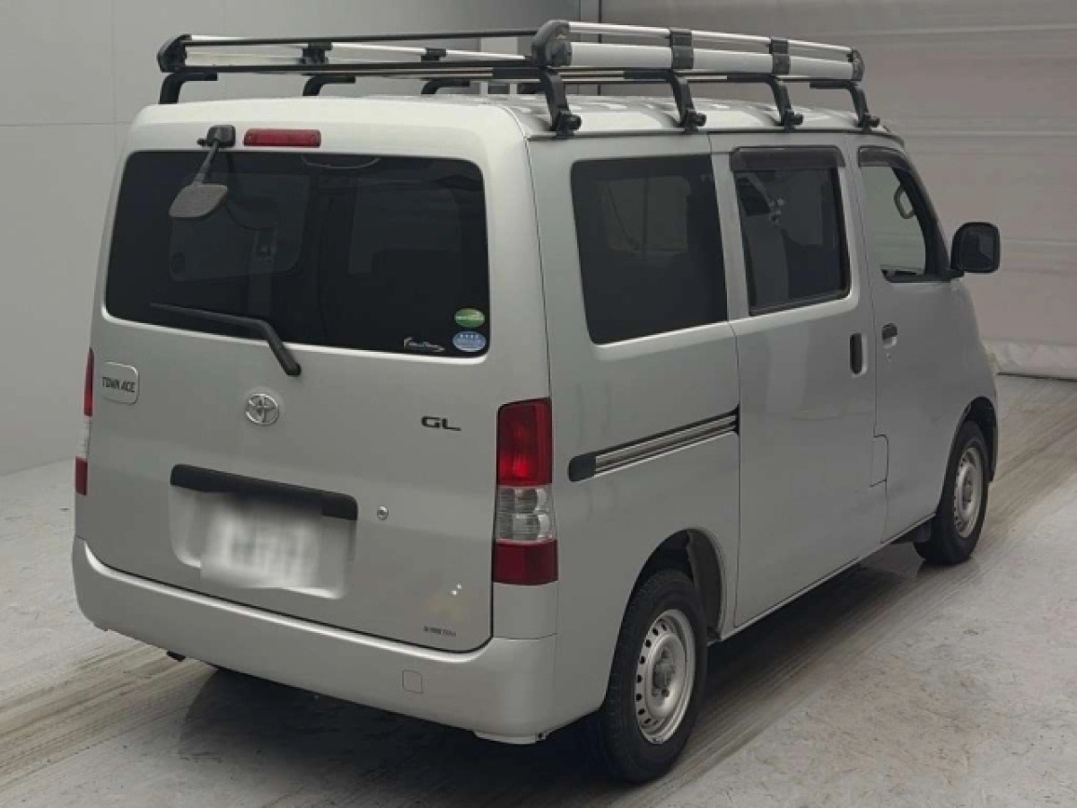 TOYOTA TOWN ACE VAN