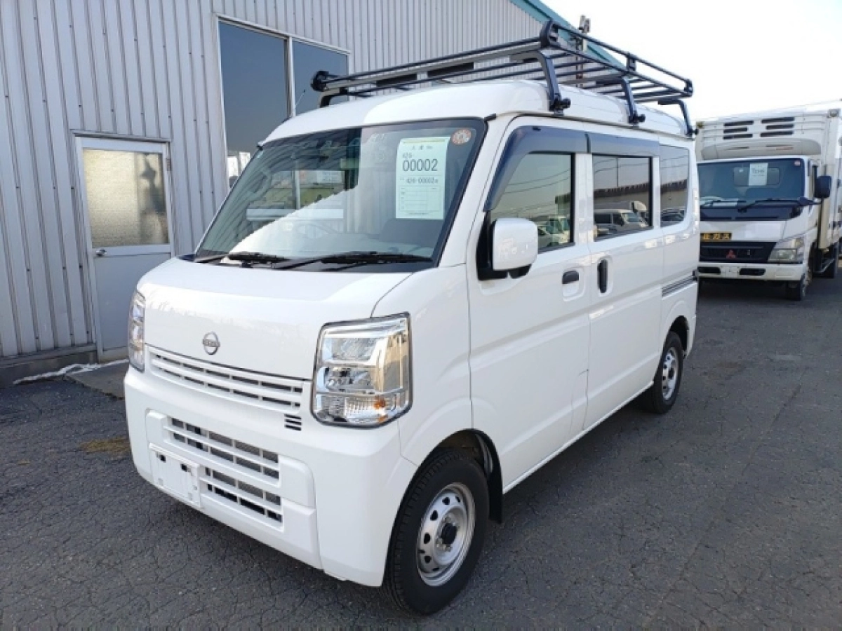 NISSAN CLIPPER VAN