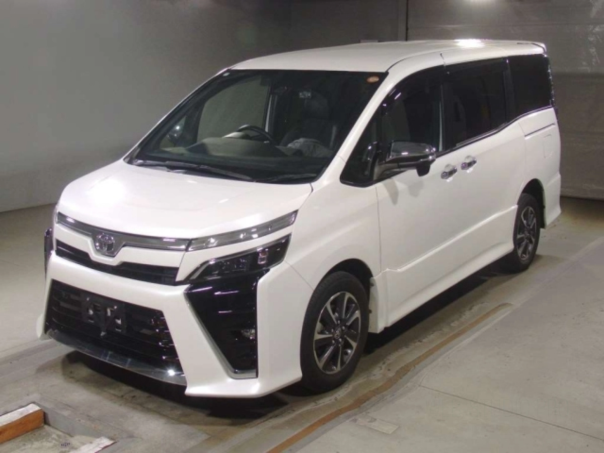TOYOTA VOXY ZRR85W 2021