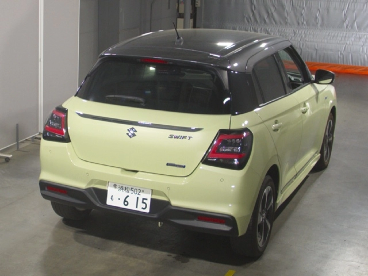 SUZUKI SWIFT