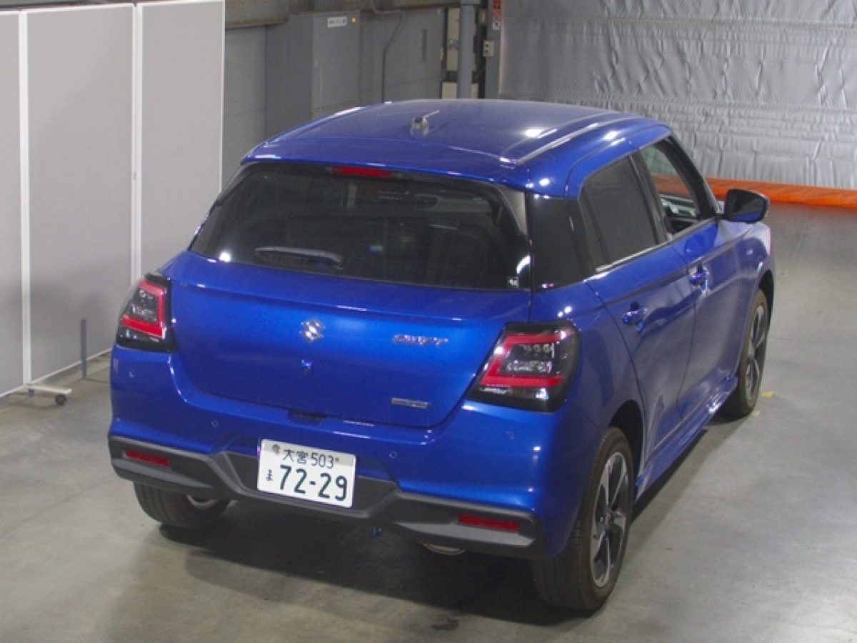 SUZUKI SWIFT